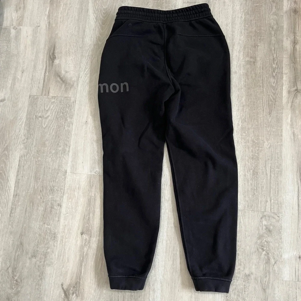 Lululemon Loungeful High Rise Graphic Fleece Jogger Black Sz 6 Travel Lounge